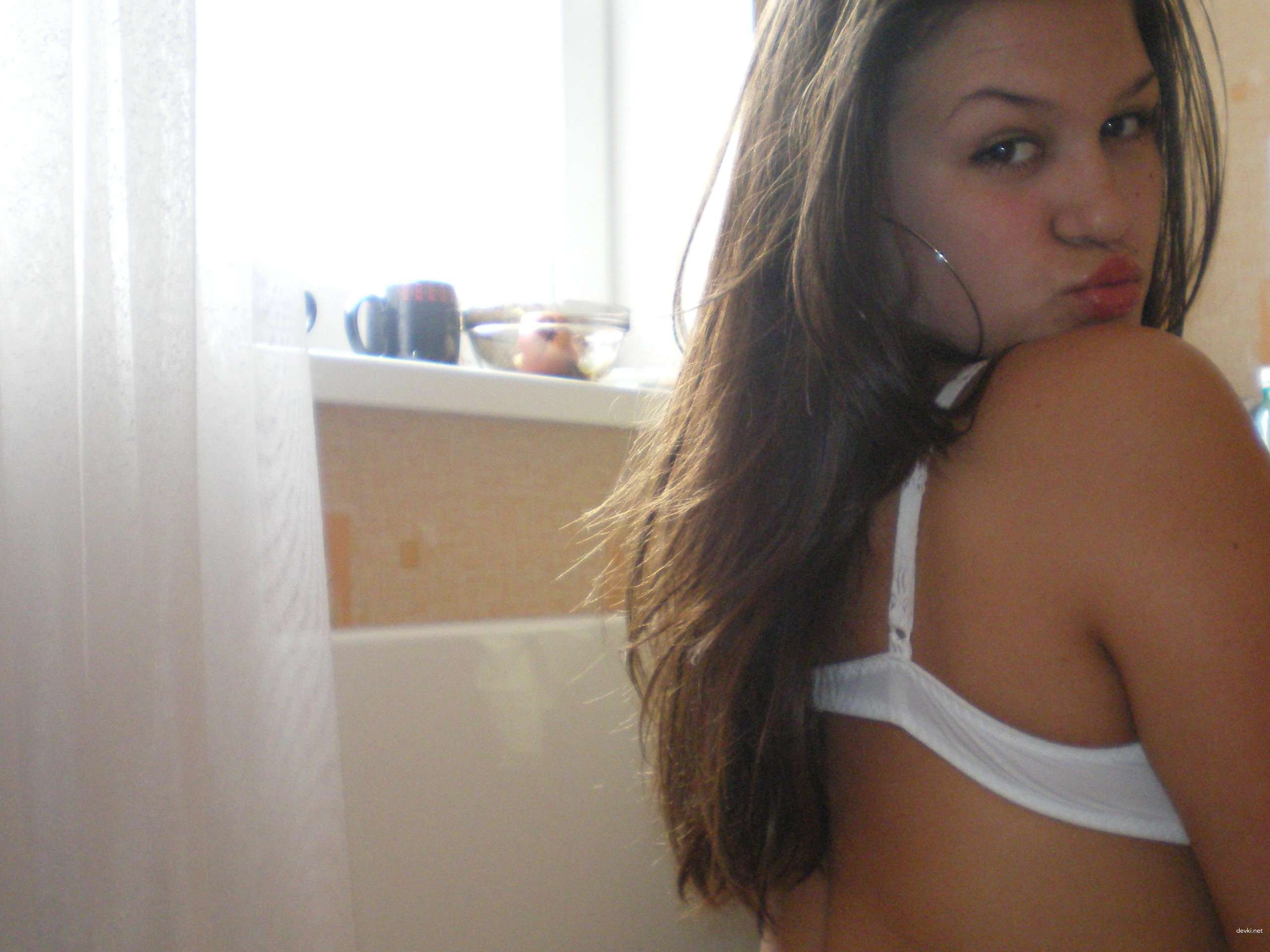 Hot Naked Girl Poses at Home - Explicit Amateur Nude Photo