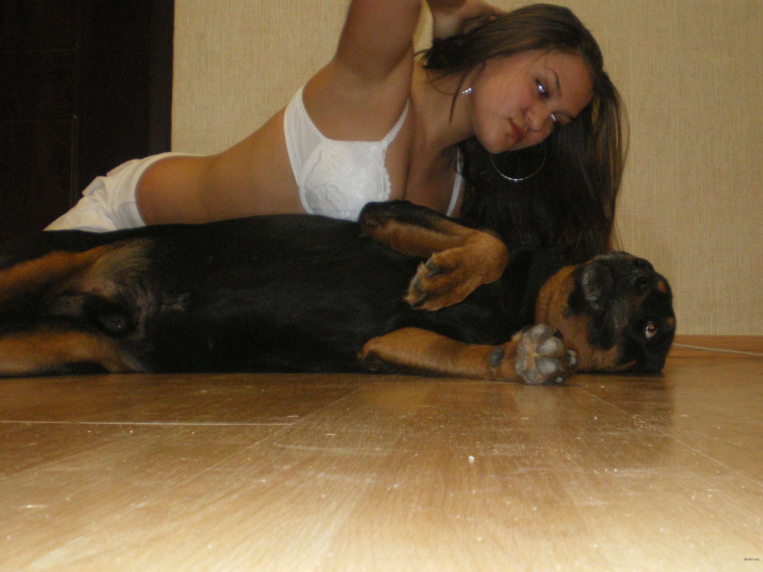 Hot Naked Girl Poses at Home - Explicit Amateur Nude Photo