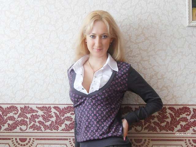 Explicit Russian Girl Erotic Amateur Photos