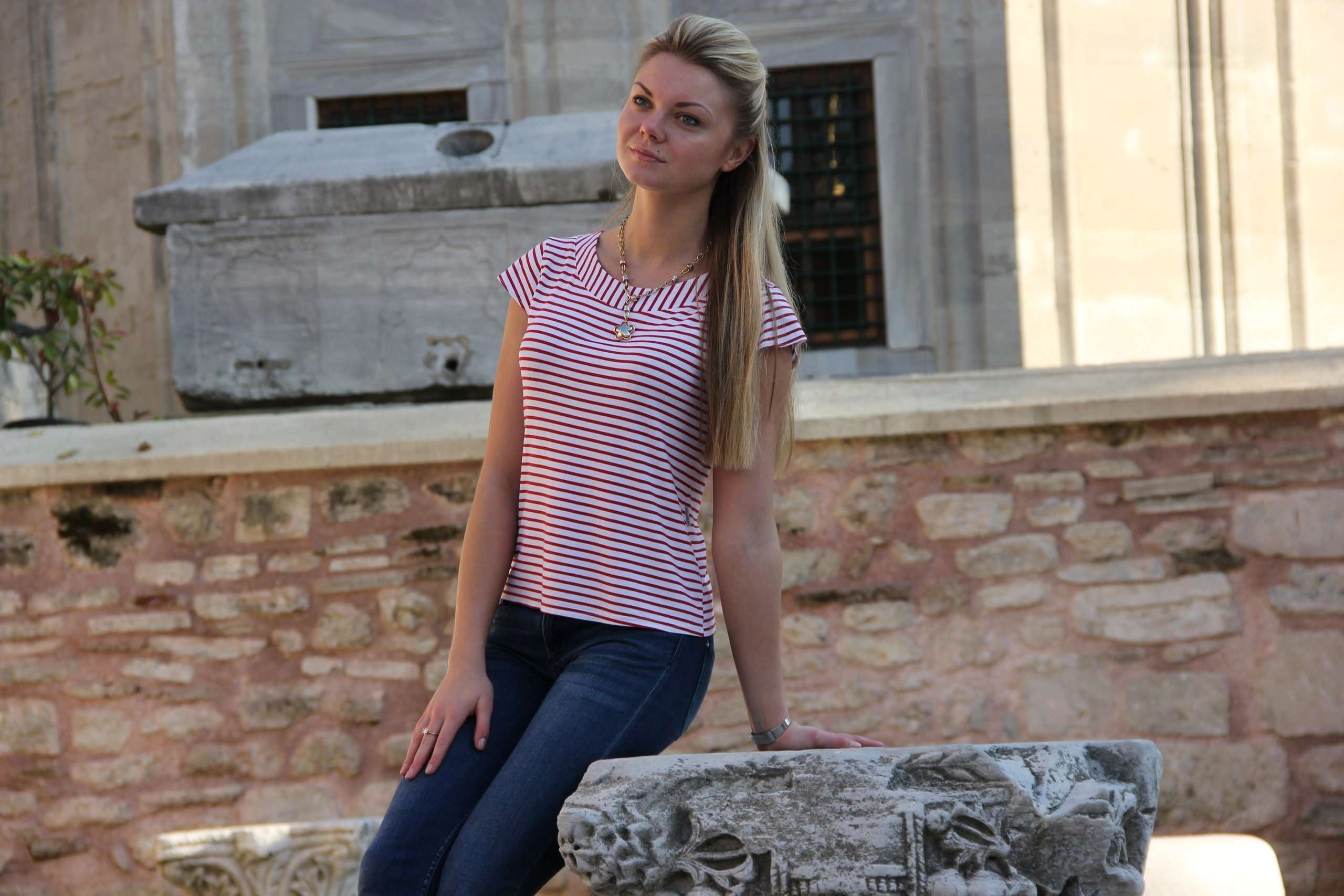 Amateur Erotic Photos of Cute Girl - Explicit Homemade Nudes