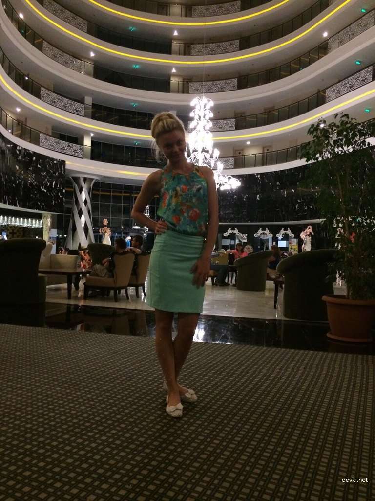 Amateur Erotic Photos of Cute Girl - Explicit Homemade Nudes