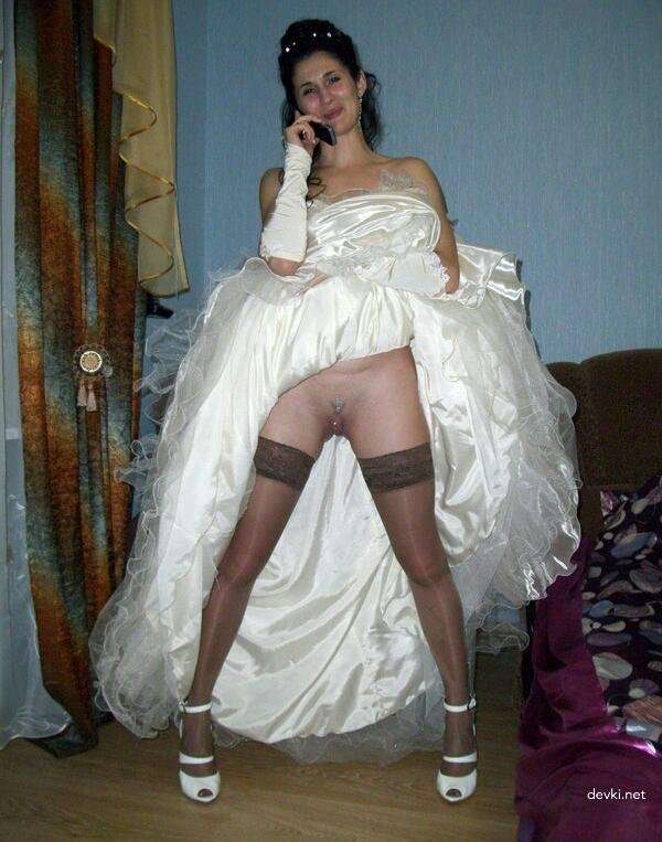 Naked Bride After Wedding: Explicit Amateur Photo Shoot