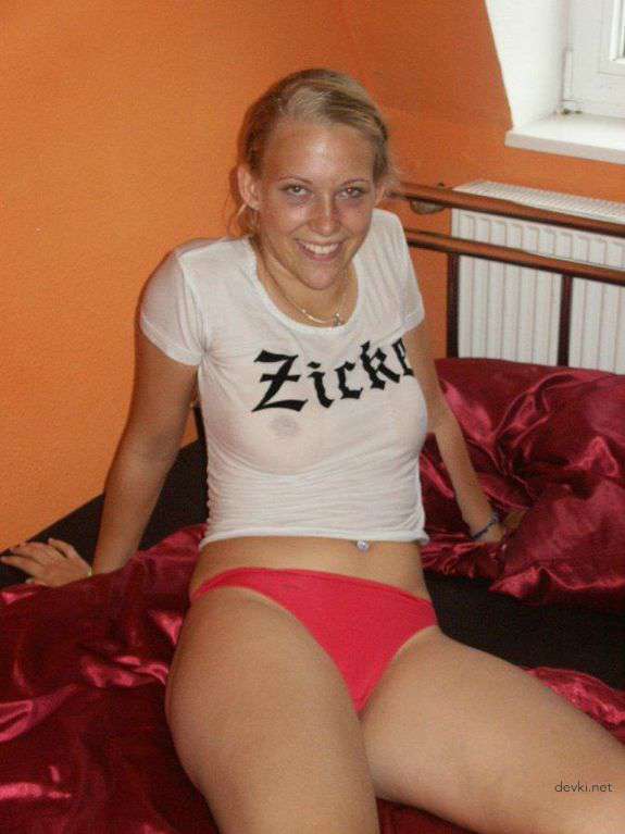 Private Erotic Photo Compilation Part 3: Explicit Amateur Sex Images