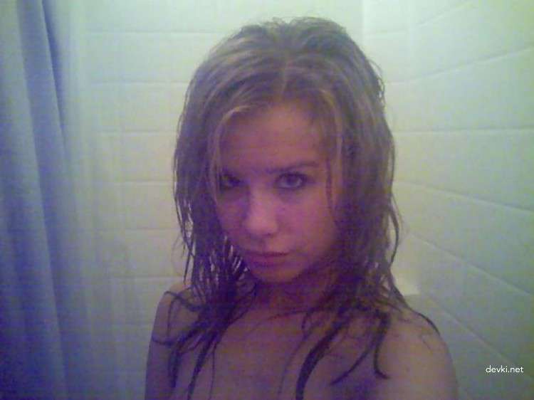Sexy Amateur Beauty Craves Hardcore Sex