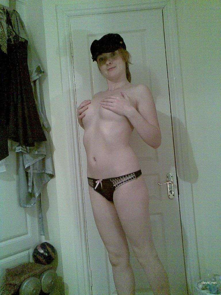 Amateur Girl Photos: Explicit and Uncensored Amateur Pictures of Girls
