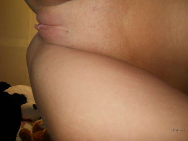 Seductive Blonde with Long Hair and Hot Body Amateur Photo