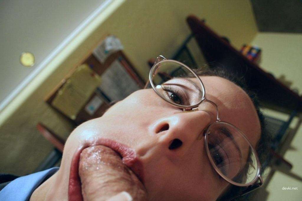 Mature Slut Porn Archive: Explicit XXX Photos of Naughty MILF