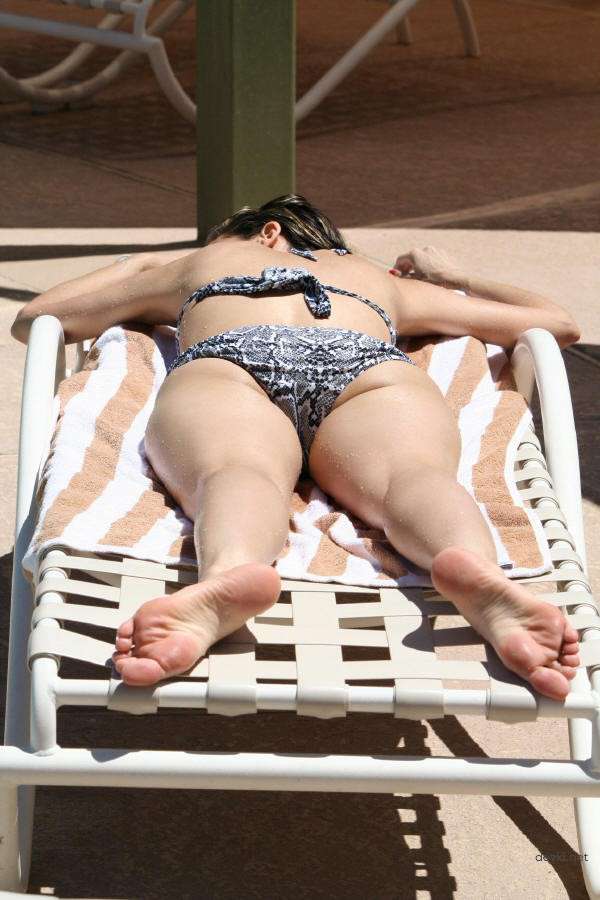 Mature Slut Porn Archive: Explicit XXX Photos of Naughty MILF