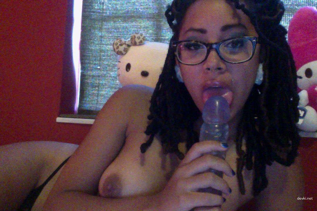Latina Webcam Babe Exposes Her Sexy Body - Hot Solo Cam Show