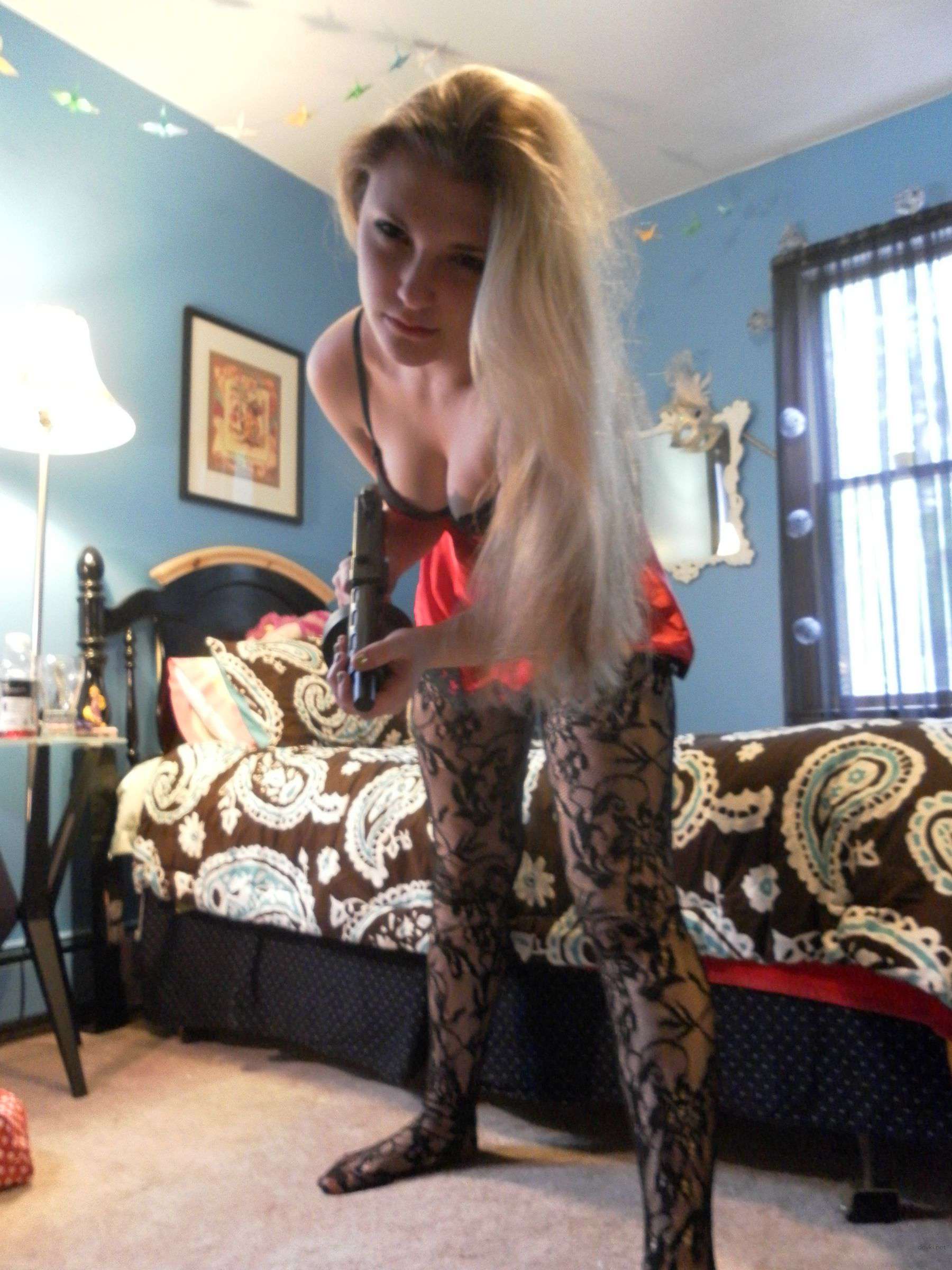 Naked Blonde Amateur Photos: Part 1 - Explicit and Bold!