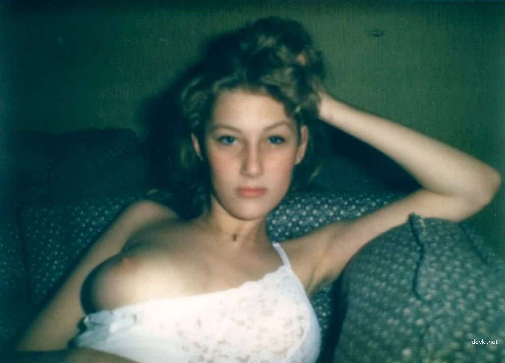 Explicit Nude Girls Collection: Amateur Photo Compilation