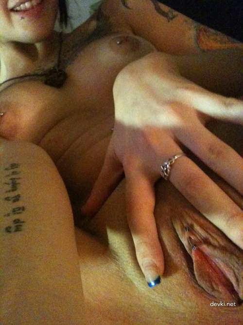 Explicit Selfie Collection: Amateur Girls in Hot Photos