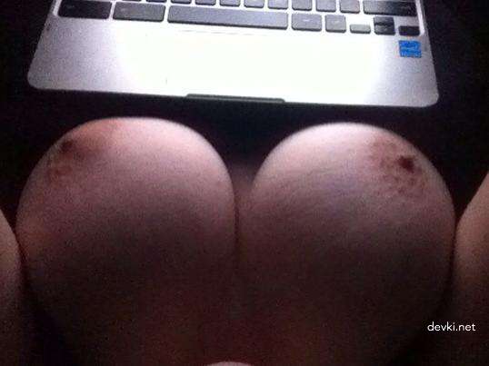 Curvy Women and Girls Amateur Photos: Explicitly Captured Beauties
