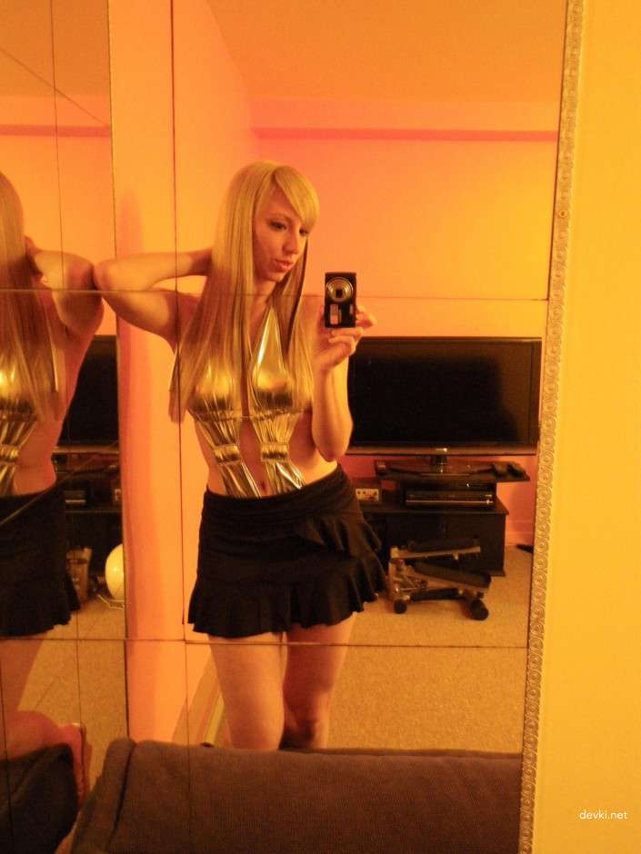 Sensual Blonde Amateur Photos: Explicit Erotica Collection