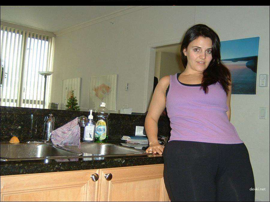 Hot MILF Gets Fucked at Home - Explicit Amateur Porn