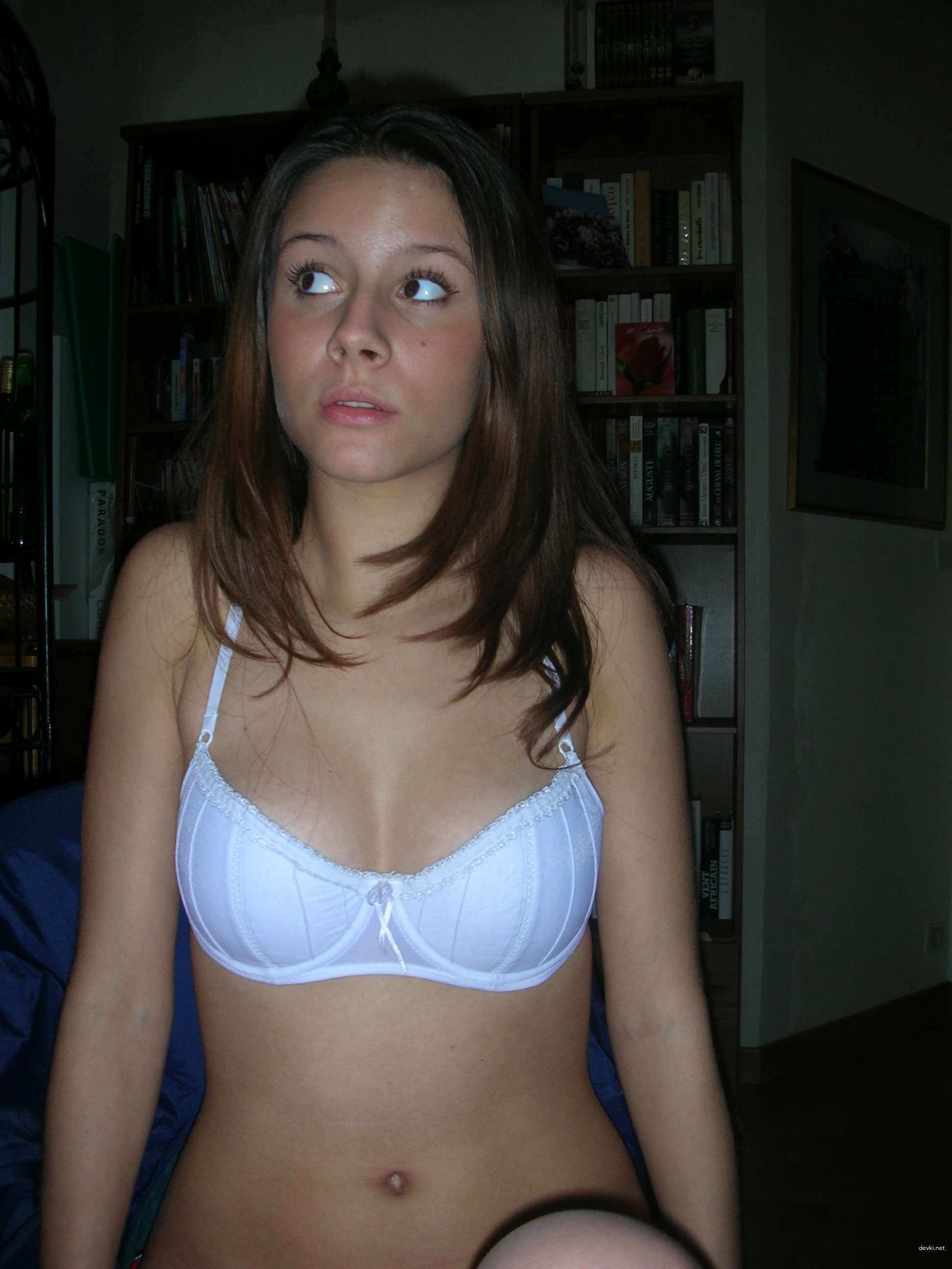 Naked Brunette at Home: Explicit Amateur Photo Shoot