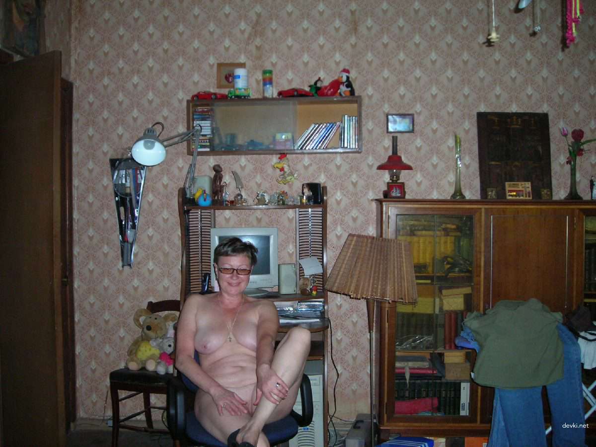 Hot Mature Women Nude (Part 5): Explicit MILF Photos for XXX Pleasure