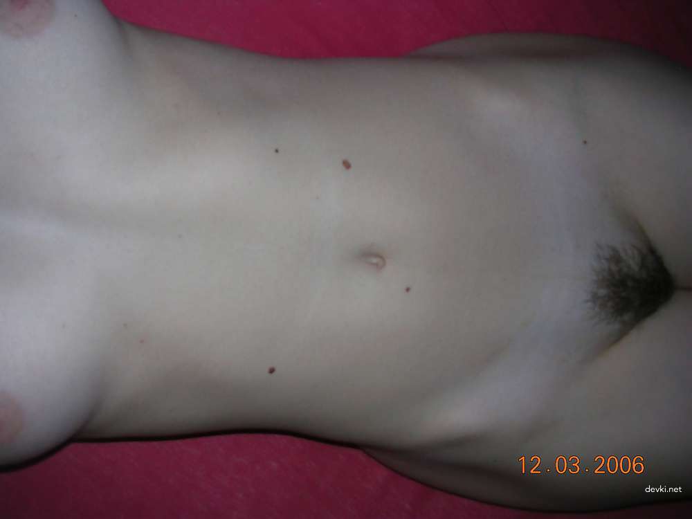 Skinny girl with hot ass in porn photos