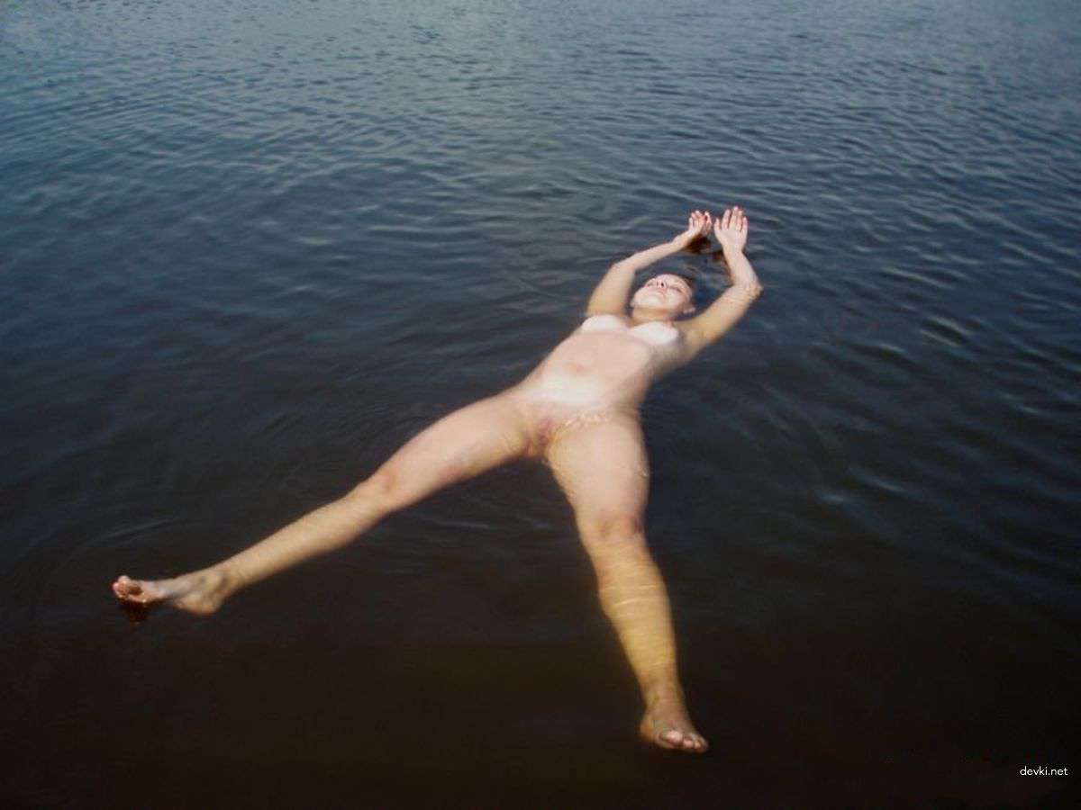 Private Erotic Amateur Photos: Uncensored Intimate Moments Captured