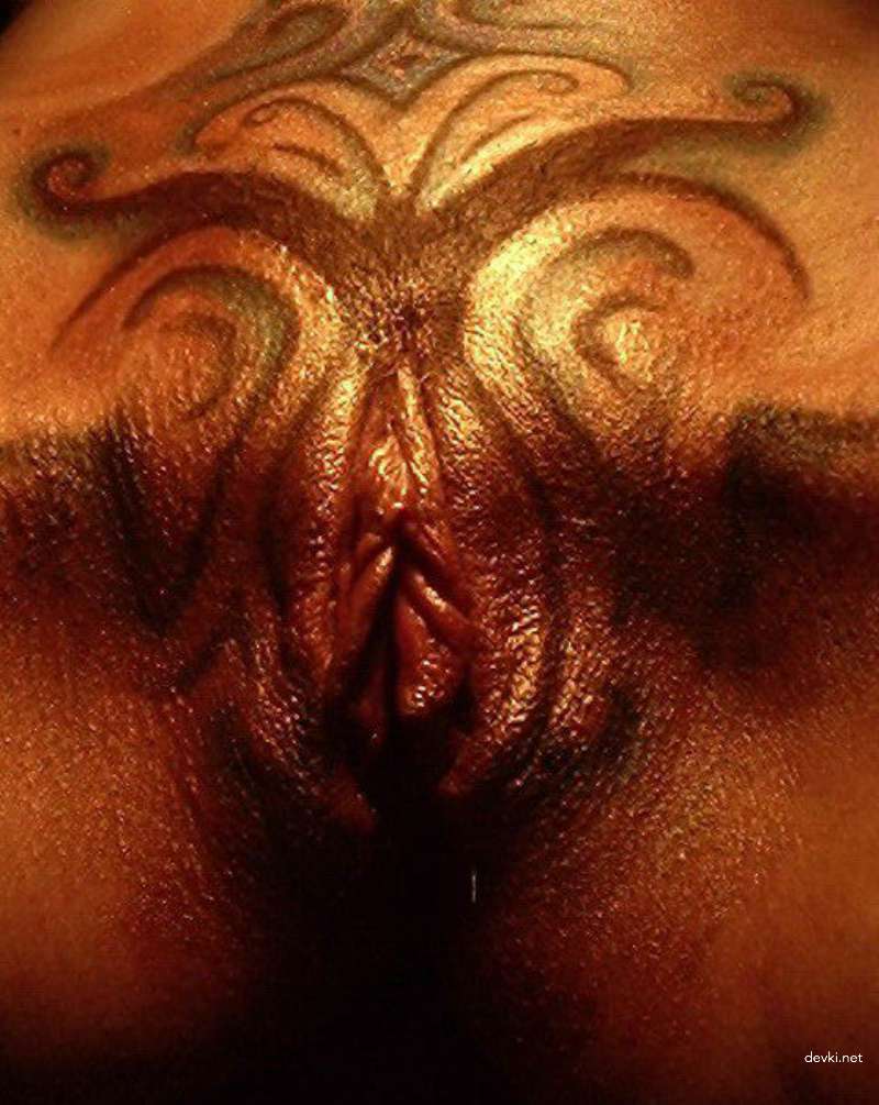 Explicit Amateur Photo: Girl with Pubic Tattoo Exposed