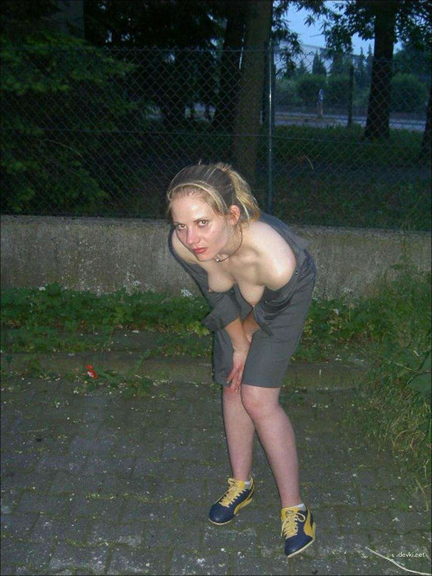 Hot Vacation Hookup: Amateur Photo of Naughty Encounter