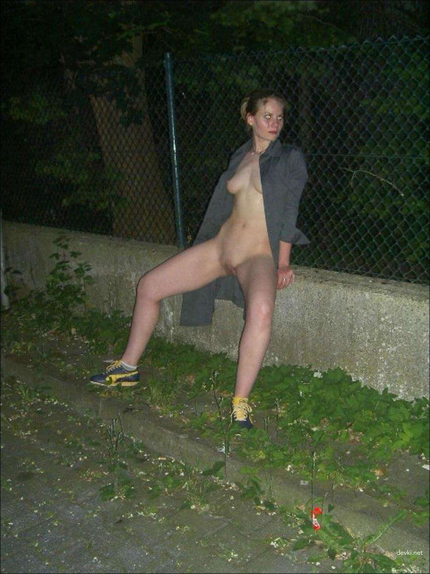 Hot Vacation Hookup: Amateur Photo of Naughty Encounter