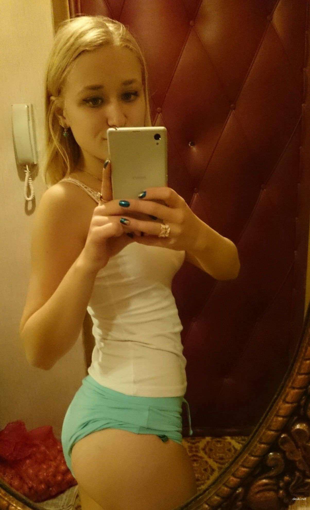 Hot and Explicit Amateur Porn Photos - Submitted XXX Pics