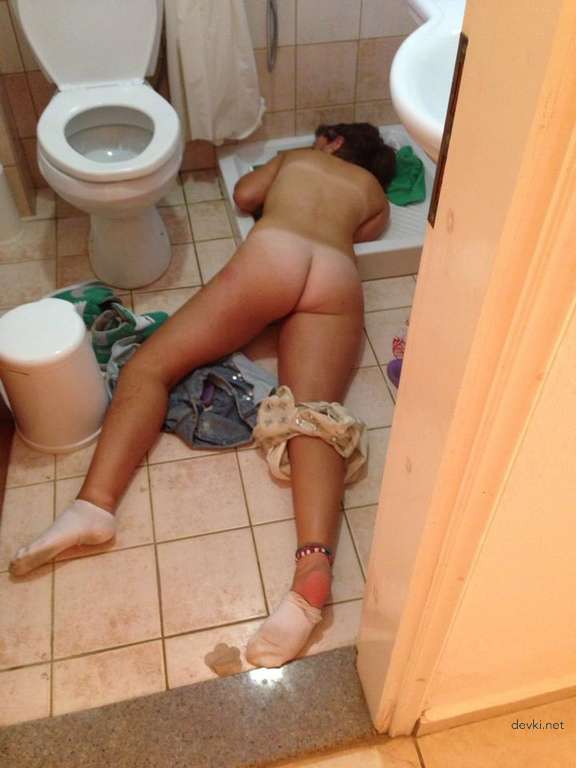 Explicit Compilation of Drunk Girls: Uncensored Amateur Photos
