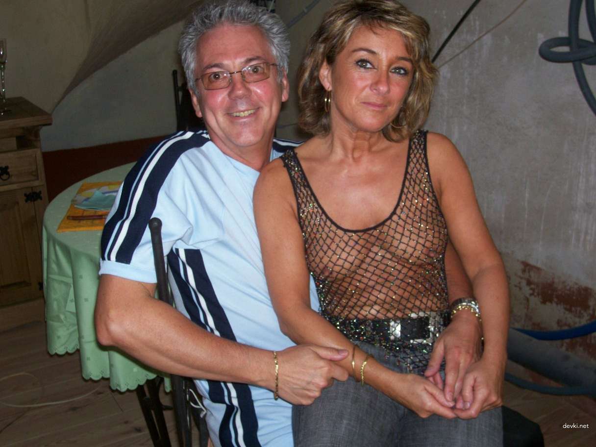 Mature Woman (Part 4) Hot MILF Seduces with Erotic Poses - XXX Porn Photo