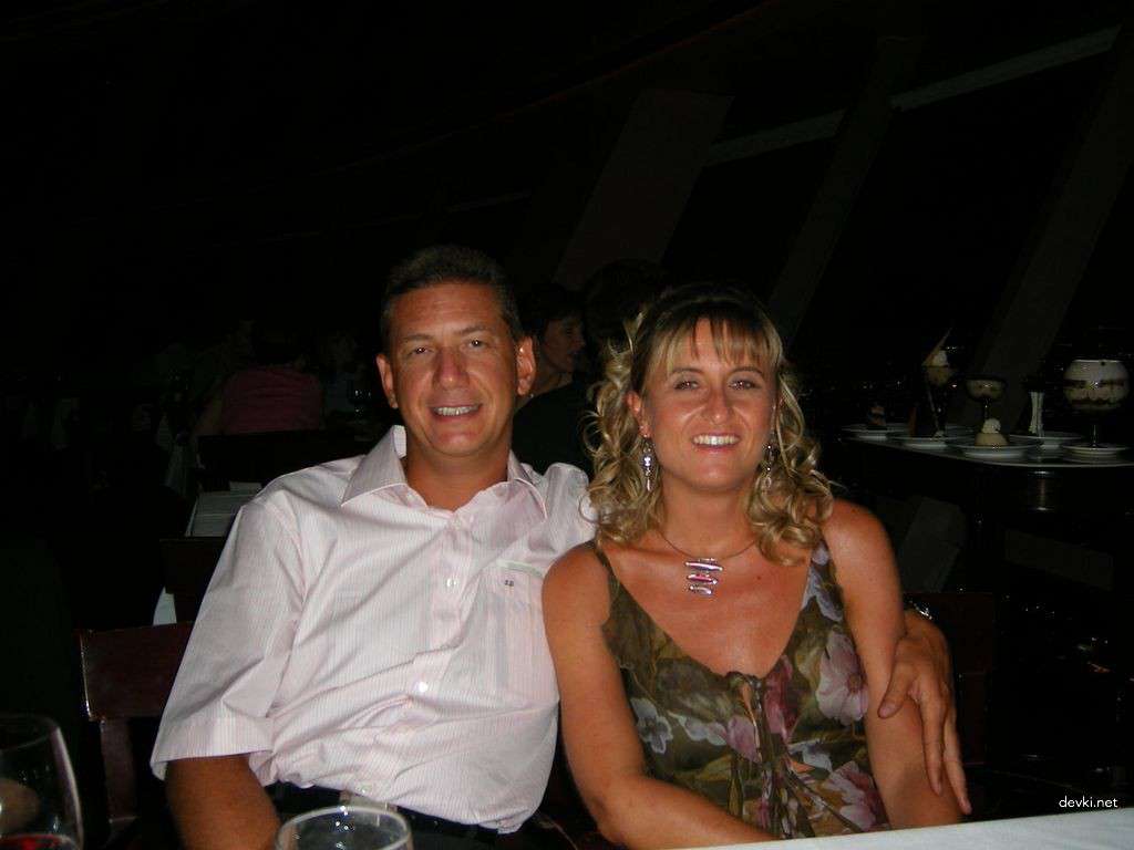 Swingers on Vacation Engage in Explicit Sex Act