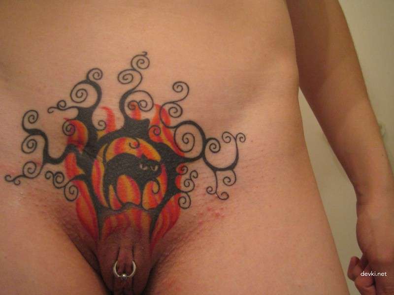 Big Breasted Girl with Piercing: Explicit Amateur Photo