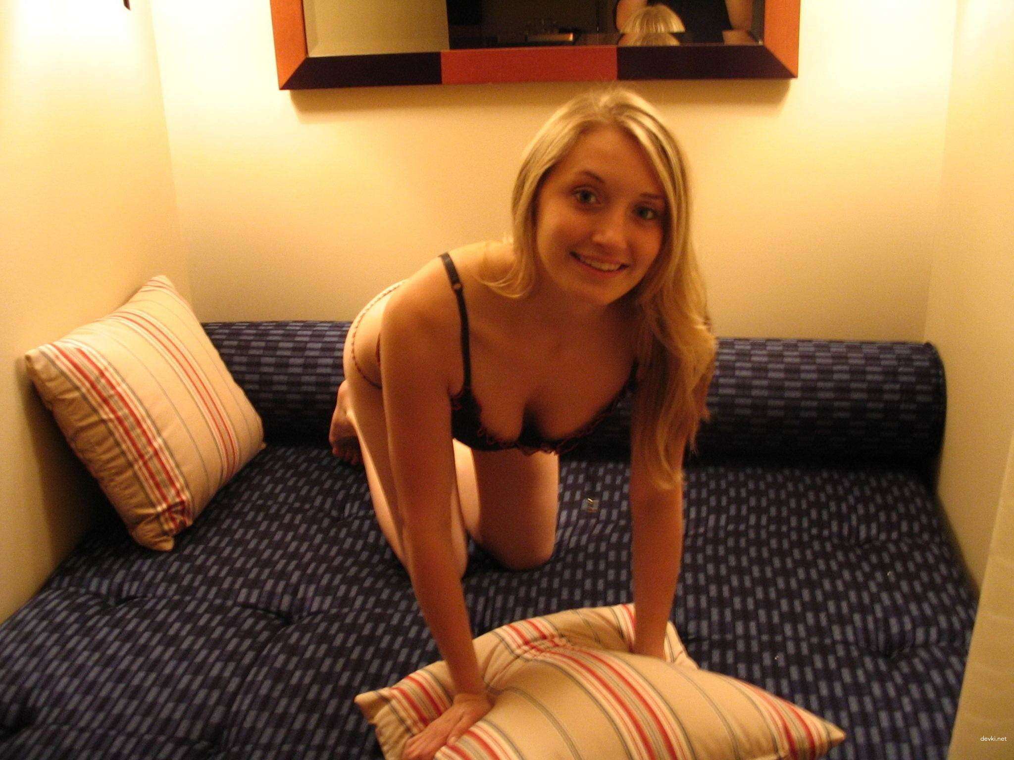 Hot Amateur Sunset Panties Tease - Explicit Photo