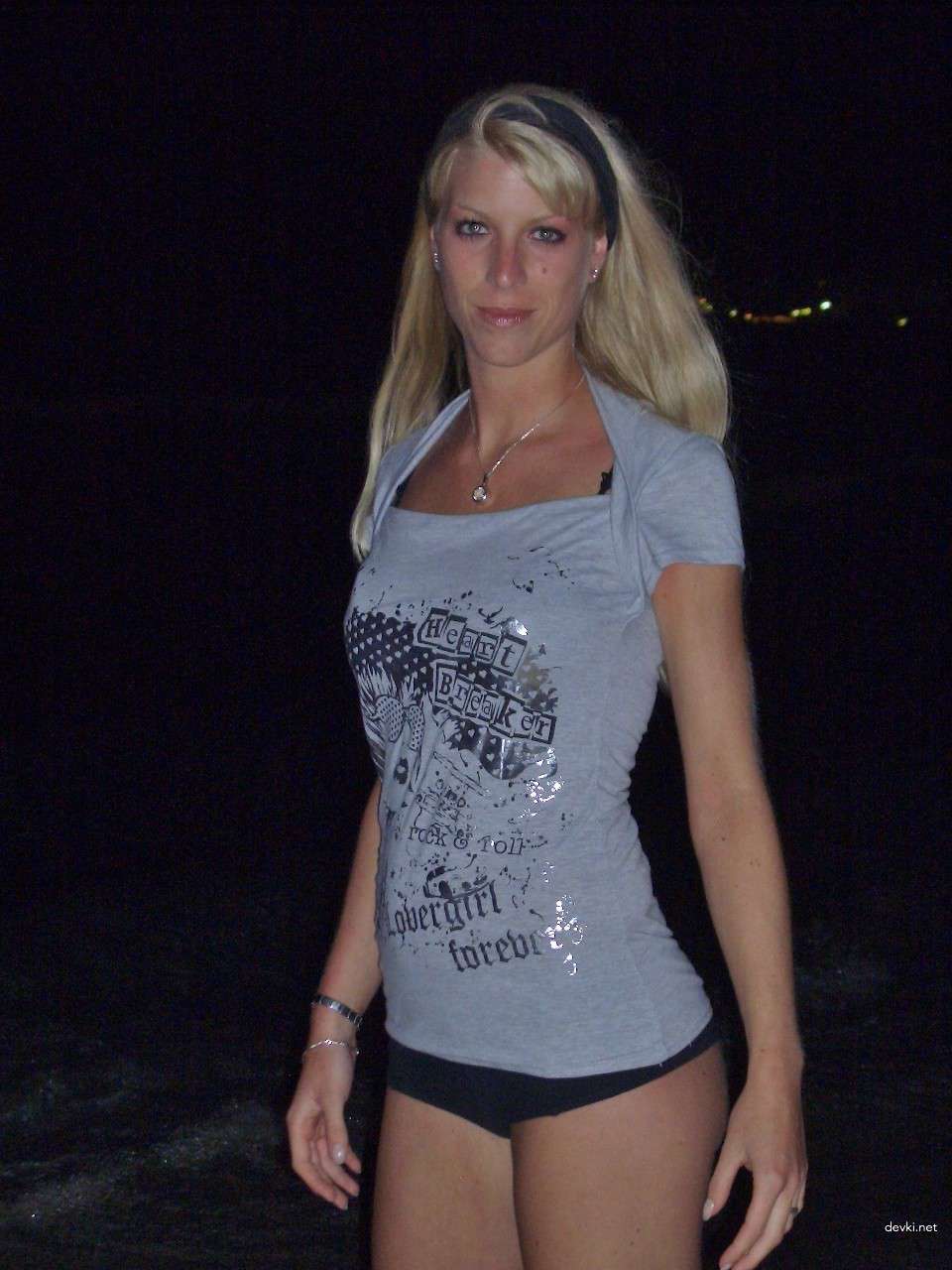 Slim Provincal Babe in Explicit Action - Hot Amateur XXX Photos