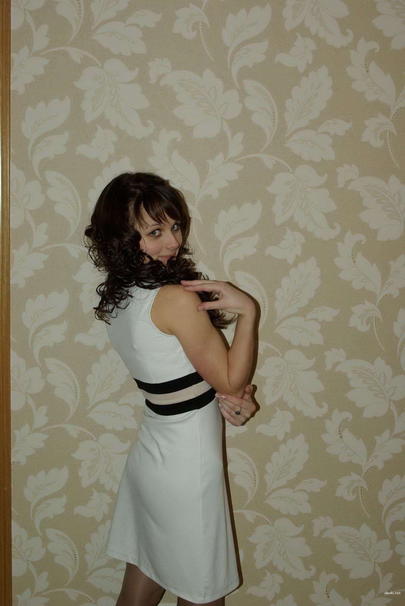 Amateur Lesbian Photo Shoot: Two Naughty Friends Home Alone