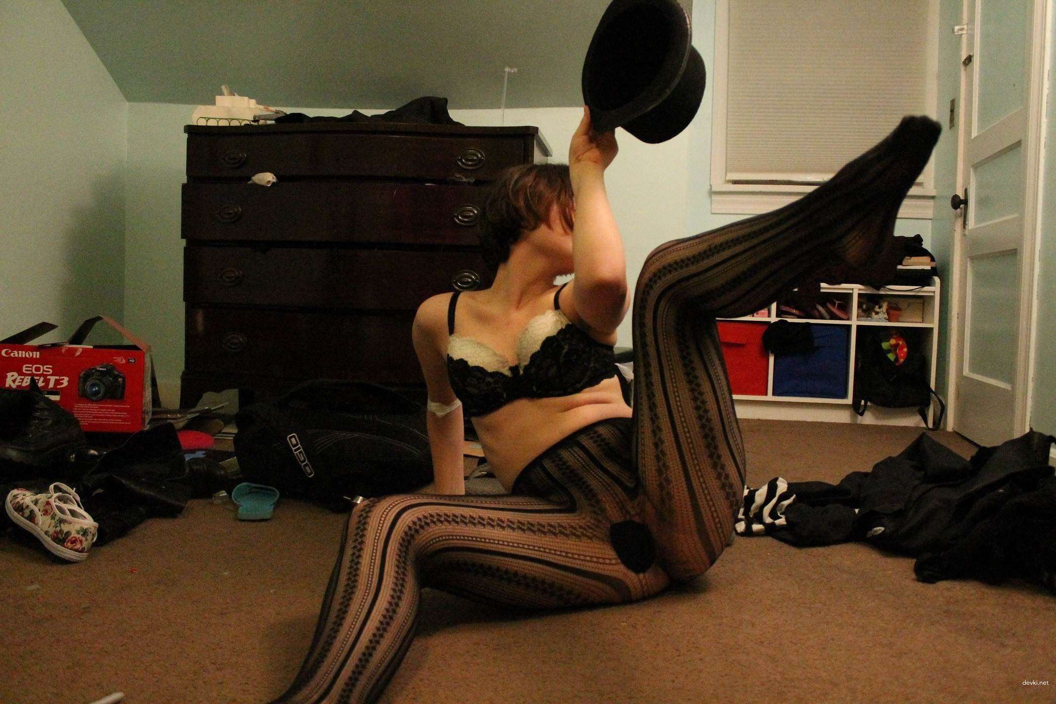 Explicit Amateur College Student Intimate Photos: XXX Edition