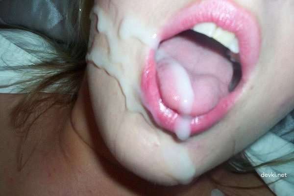 Hot Naked Chick Engages in Hardcore Homemade Sex