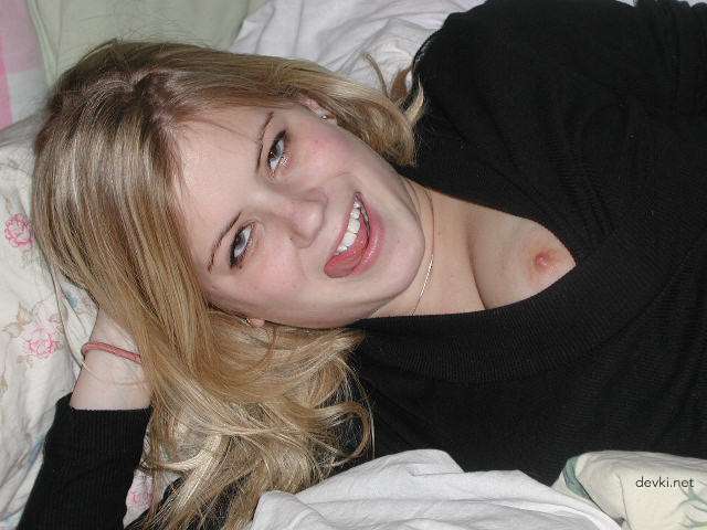 Amateur Homemade Erotic Photos: Explicit and Intimate XXX Shots