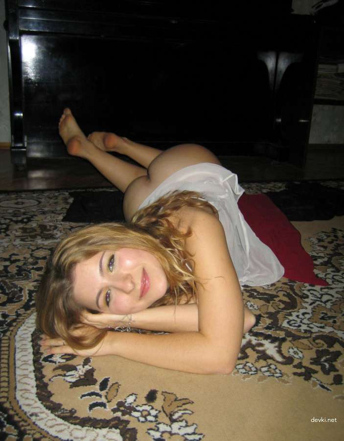 Private Collection: Cute Amateur Photos - Explicit and Uncensored!