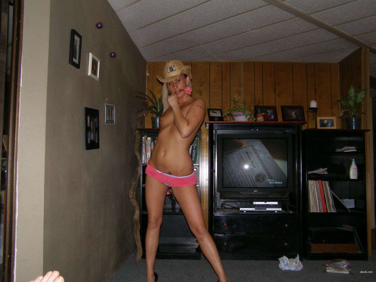 Intense Homemade Blowjob: Wet and Wild Oral Action