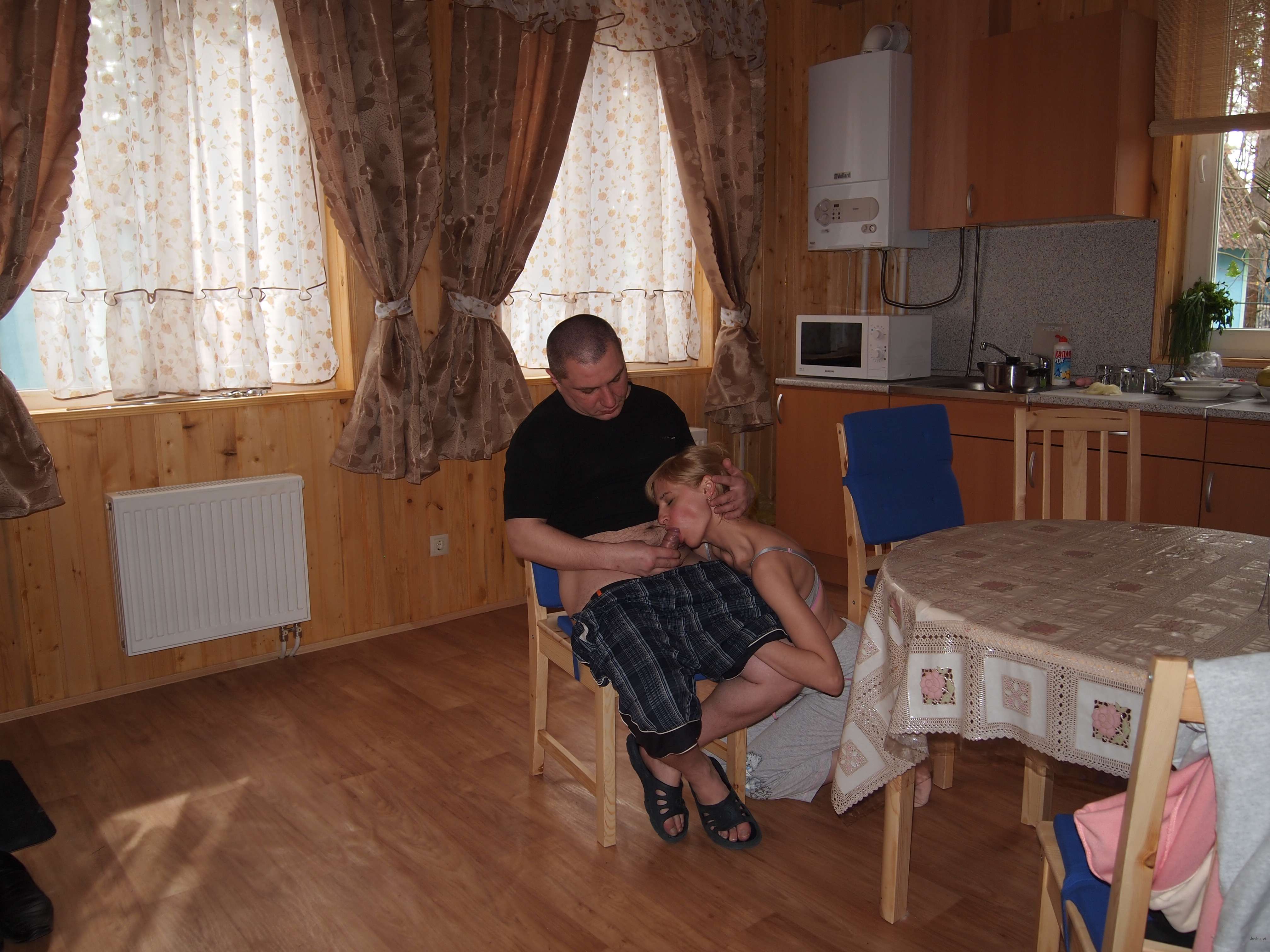 Hardcore Wife Sharing: Husband Fucks Wife in Front of Friend
