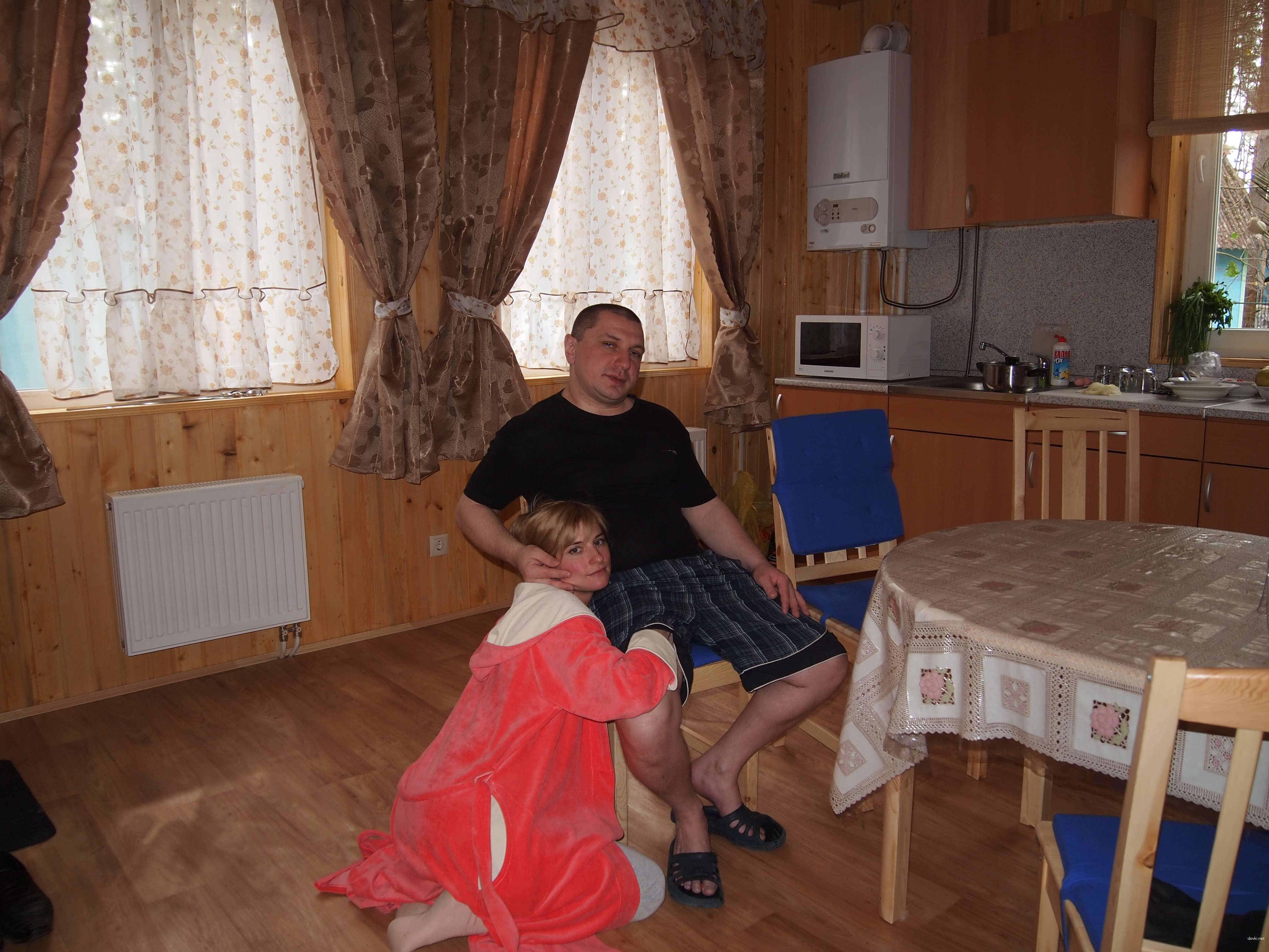 Hardcore Wife Sharing: Husband Fucks Wife in Front of Friend