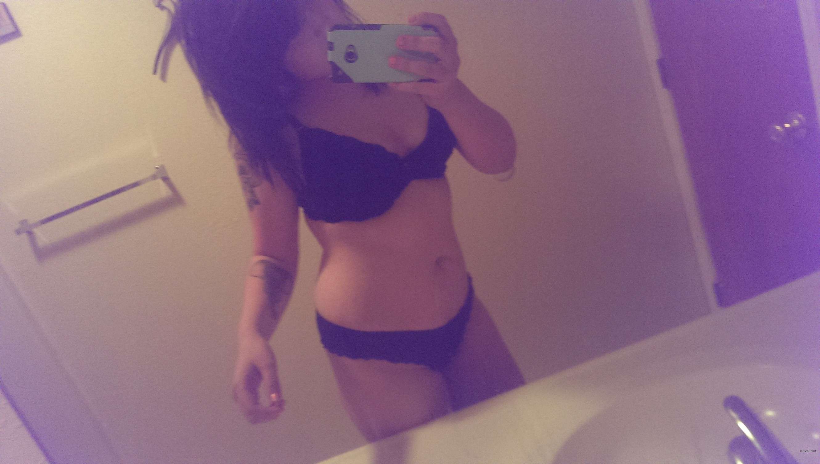 Hot Brunette's Explicit Selfie: Naughty and Seductive XXX Photo
