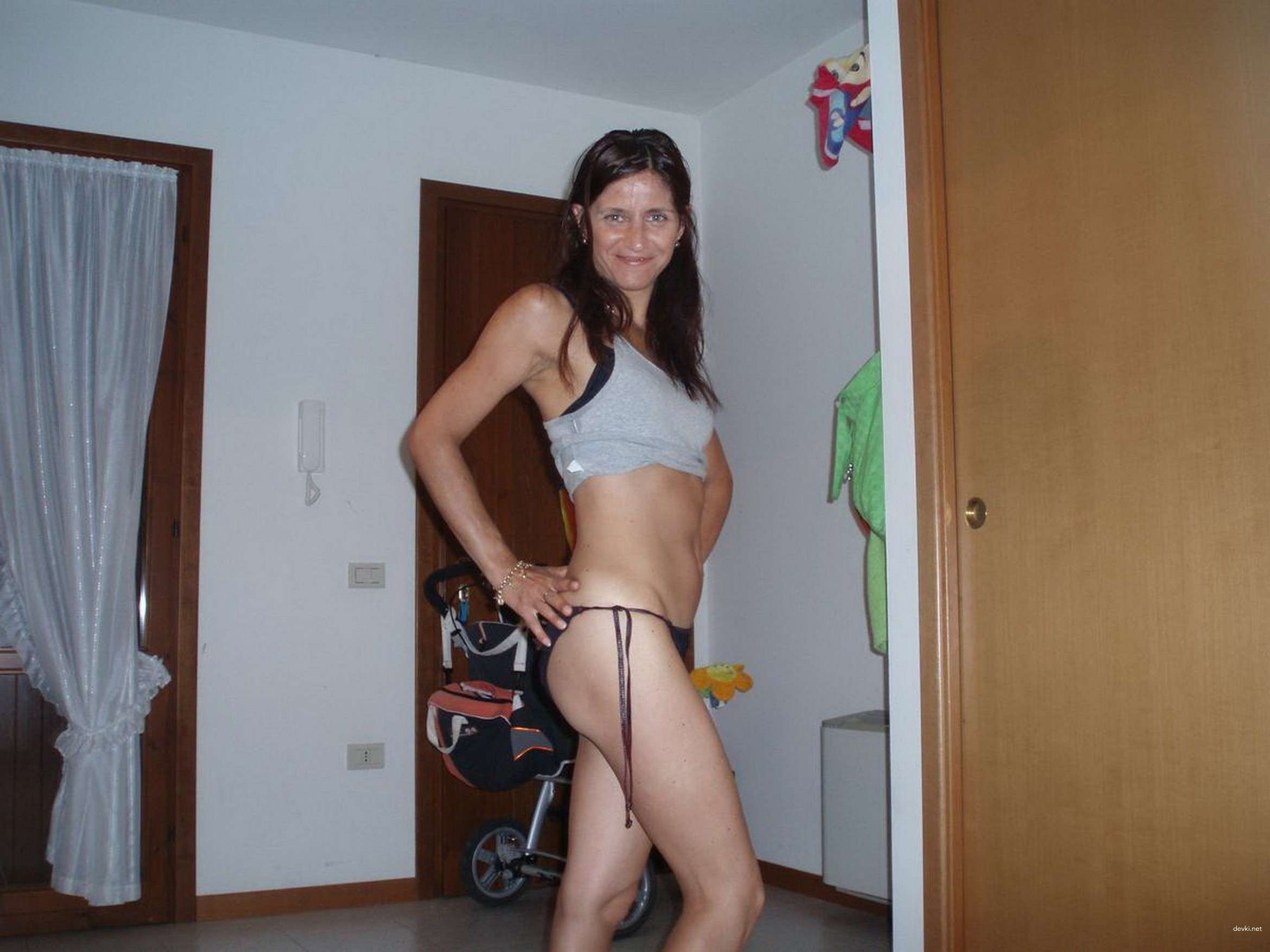 Mature Strip Tease: Explicit and Sensual MILF Seduction