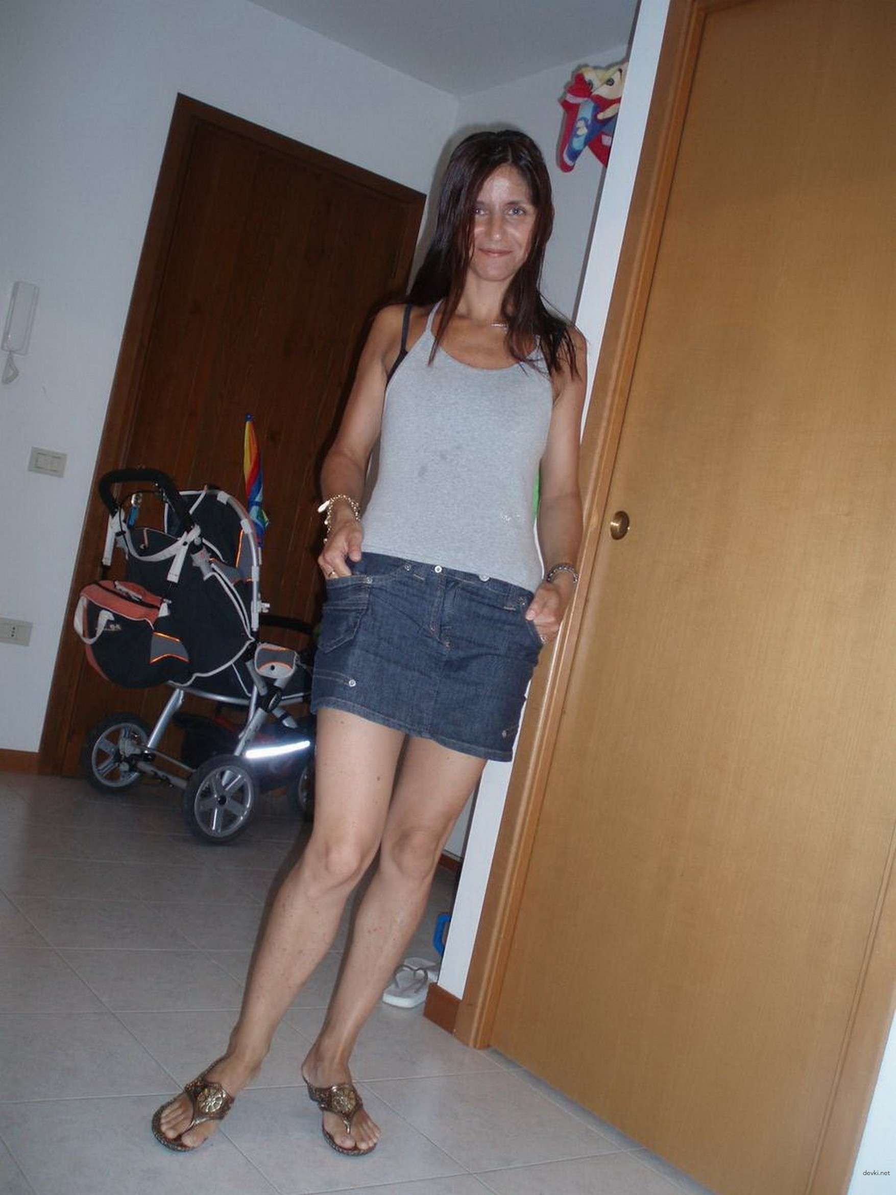 Mature Strip Tease: Explicit and Sensual MILF Seduction