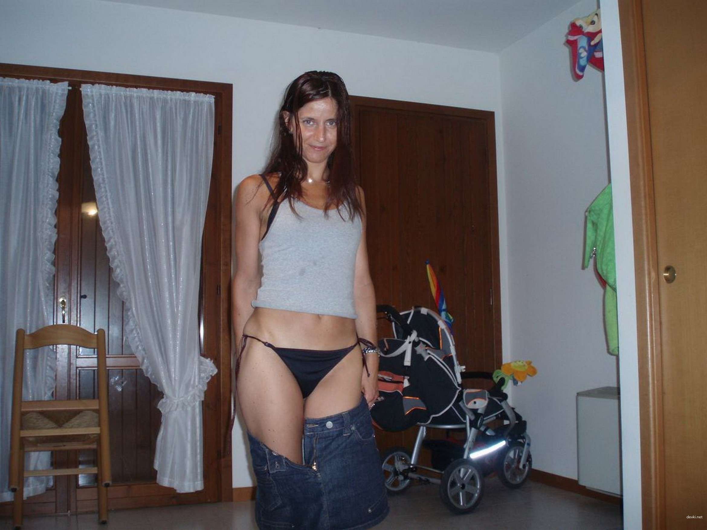 Mature Strip Tease: Explicit and Sensual MILF Seduction