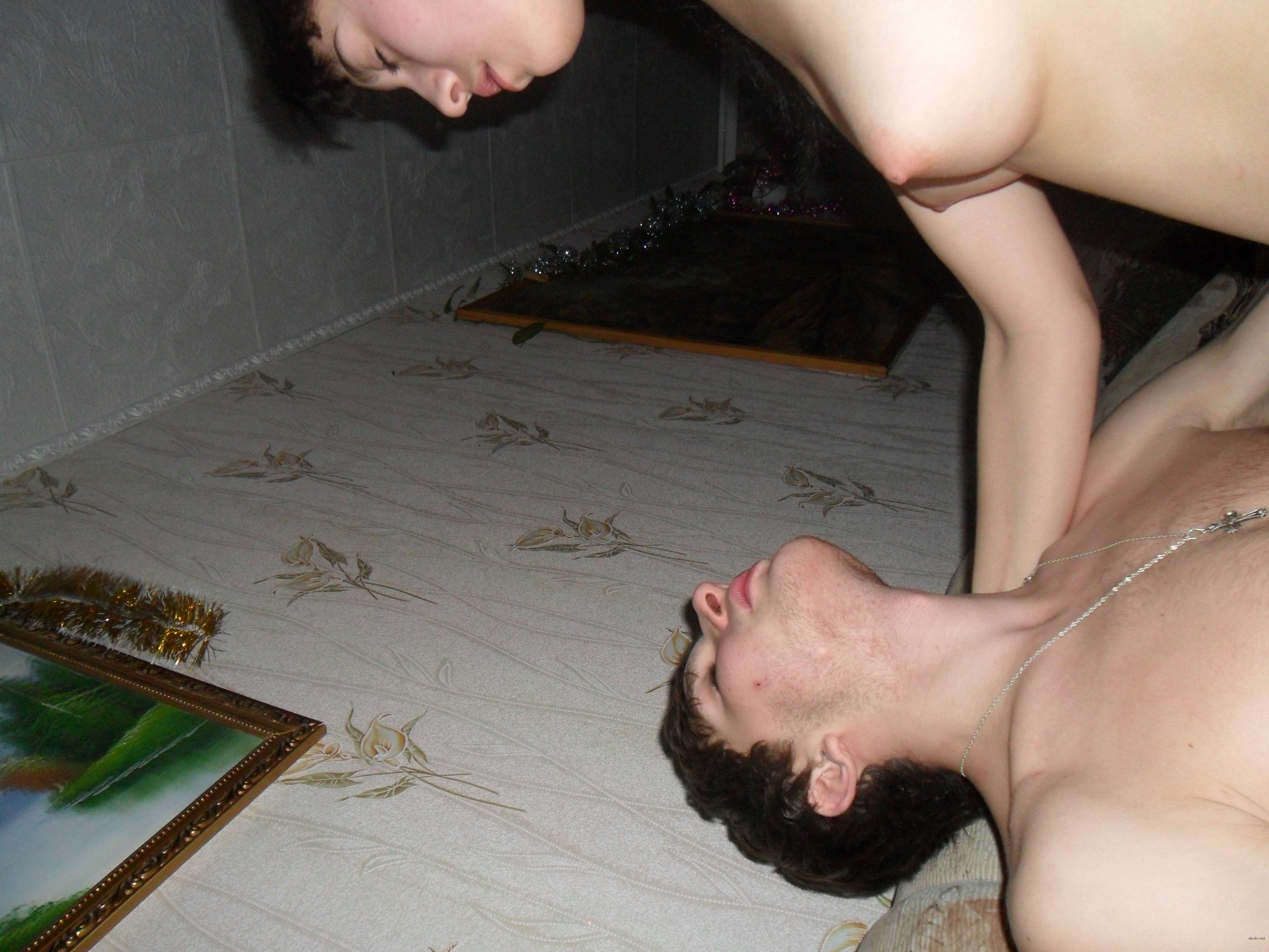 Slim Brunette Sex: Hot and Explicit XXX Photo