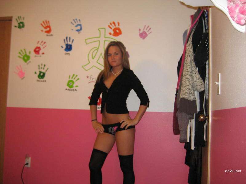 Slender Amateur Poses Seductively for the Camera - Explicit Photo Shoot