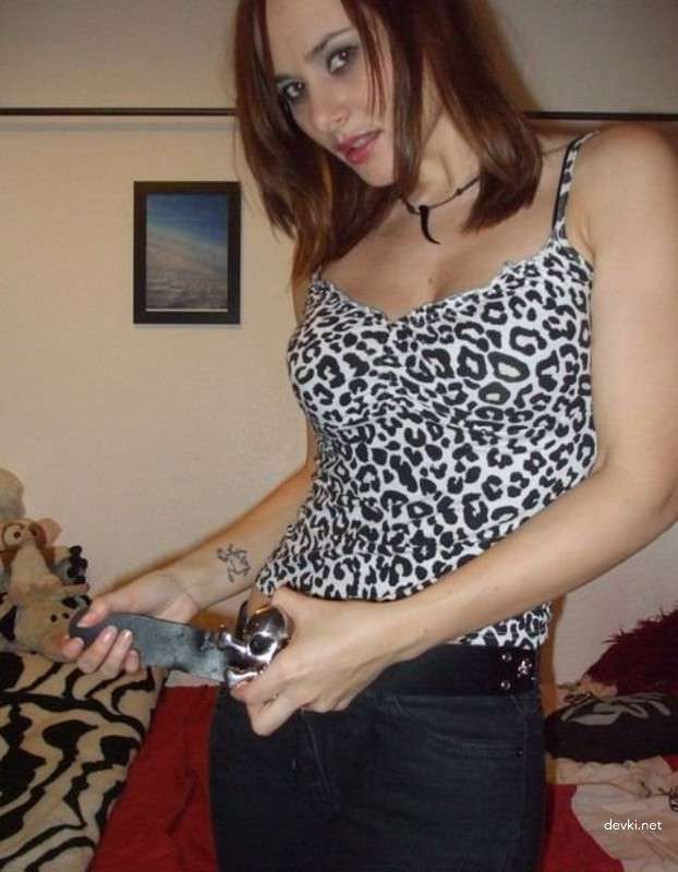 Amateur Babe Strips Erotically on Camera for Explicit Photoshoot