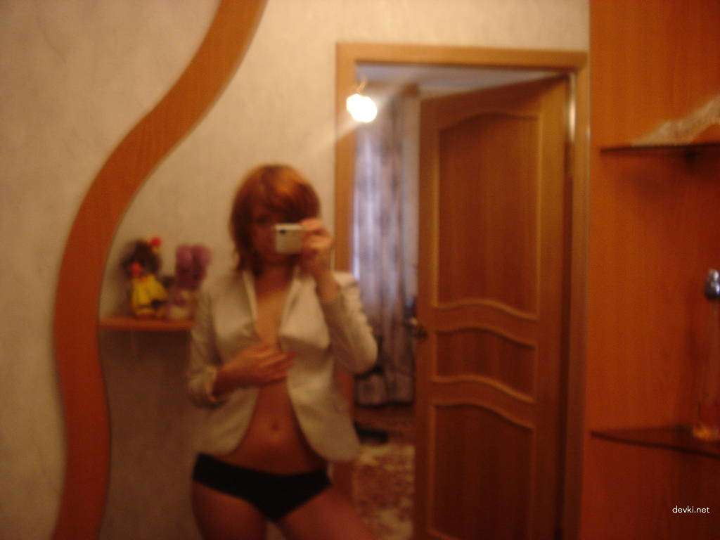 Amateur Mobile Phone Photo: Explicit and Bold Images for Adults