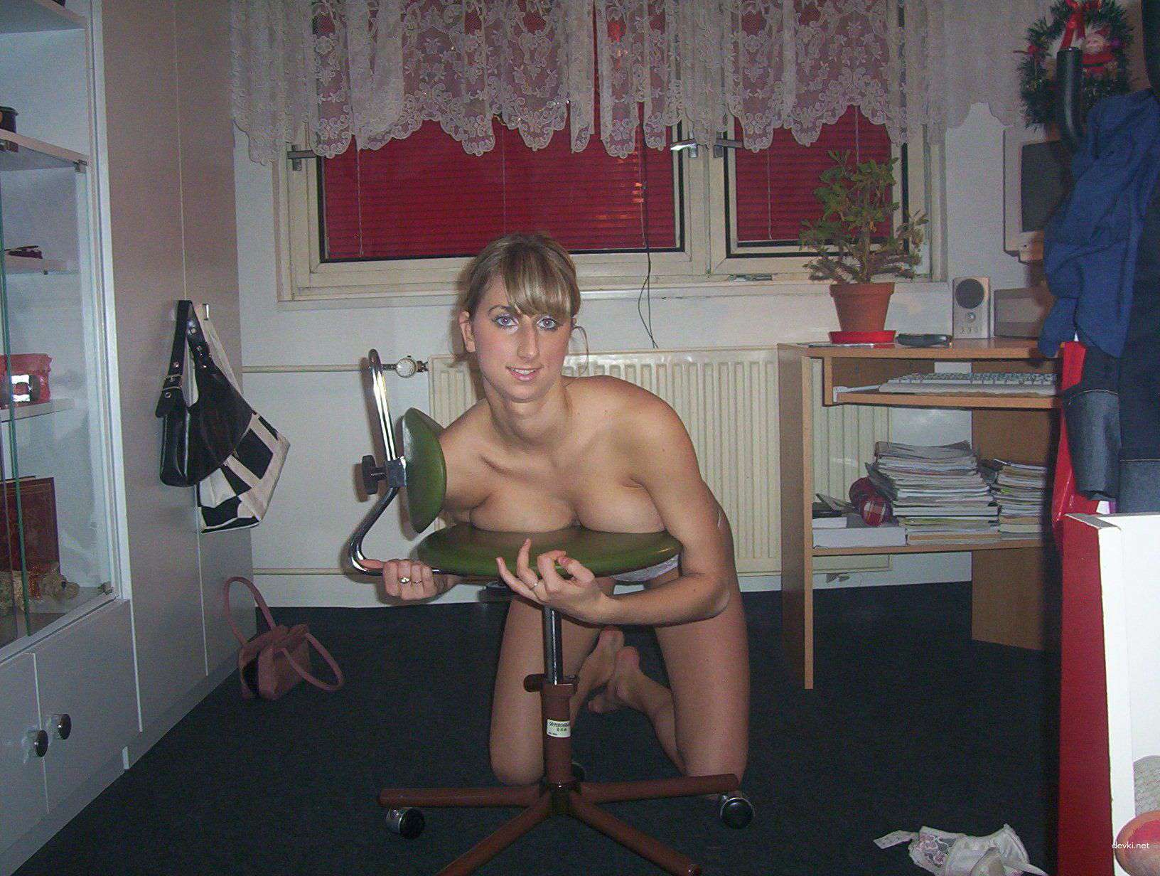 Explicit Amateur Erotic Photo Session with Girlfriends
